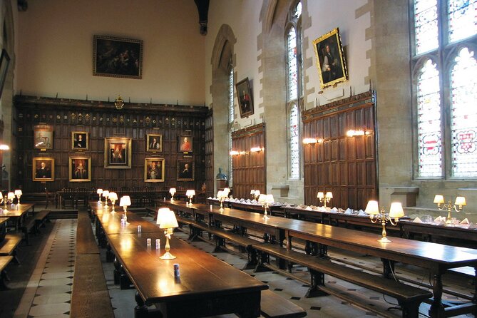 1.5-hour Oxford City and University Walking Tour - Starting at Trinity College, the Oxford way