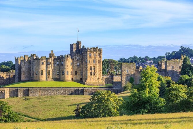 1 Day Alnwick Castle, Holy Island & Scottish Borders - Key things to know before you go