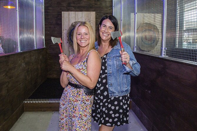 1 hour Private Axe Throwing Experience in Eastbourne - Your 1-hour private axe throwing session, what it feels like