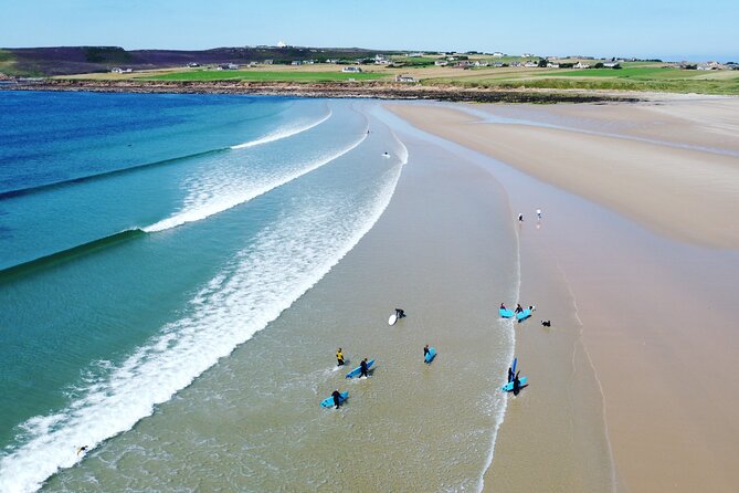 2 hour group lesson (3-16 people) - Dunnet Beach surfing in the Scottish Highlands, where the lesson happens