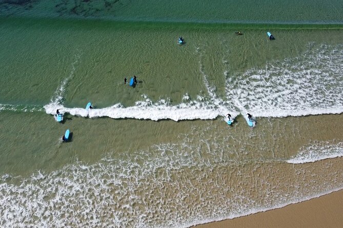 2 hour group lesson (3-16 people) - Who should book this surf lesson, and who should pause