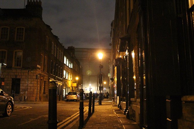 2-Hour Jack the Ripper Small Group Walking Tour in London - Entering East London After Dark, With a Real Sense of Place