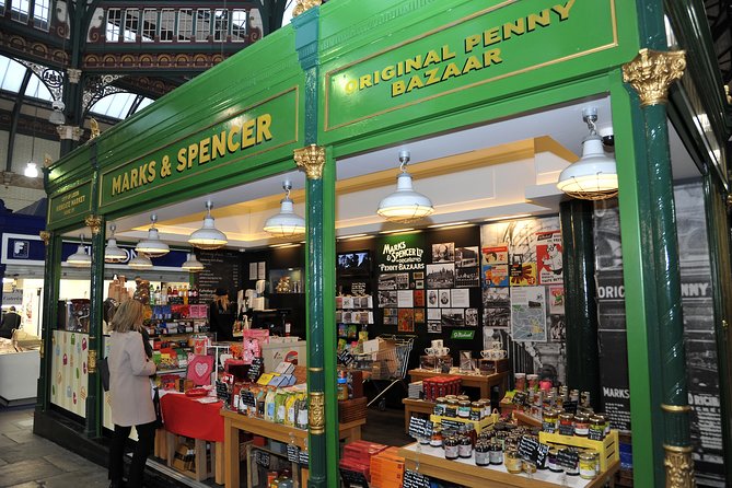 2 Hour Leeds Highlights Walking Tour - Guide energy, like Michele Thompson and Sarah