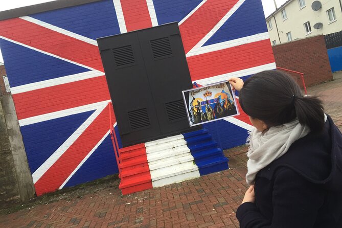 2 Hour Private Belfast Taxi Cab Tour of Troubles & Peace walls - Clonard Monastery Stop, Secret Talks and Big Turning Points