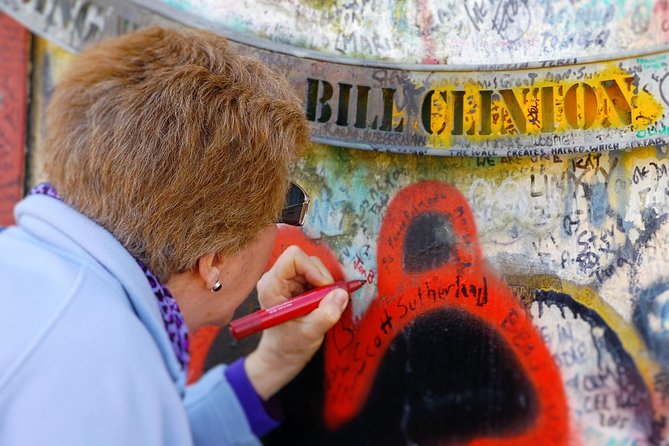 2 hours Belfast Original Drivers The Troubles Black Taxi Tour - Key highlights at a glance