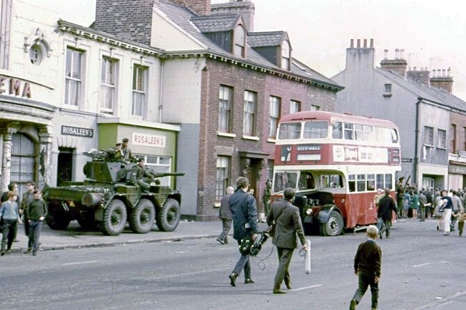 2 hours Belfast Original Drivers The Troubles Black Taxi Tour - Peace Walls: How Temporary Barriers Became Permanent Lines