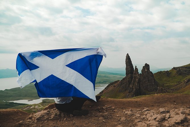 3-Day Budget Backpacker Isle of Skye and the Highlands Tour from Edinburgh - Fort William stop and the Jacobite and Hogwarts Express seasonal moment