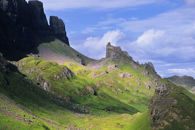 3 Day - Isle of Skye, Loch Ness & Glenfinnan Tour from Glasgow - Seasonal reality checks for Skye castles and Glenfinnan