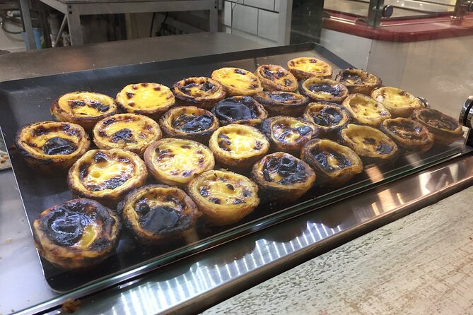 3-Hour Guided Manchester Food Tour with Lunch - Six independent food stops, with water and a wine pairing
