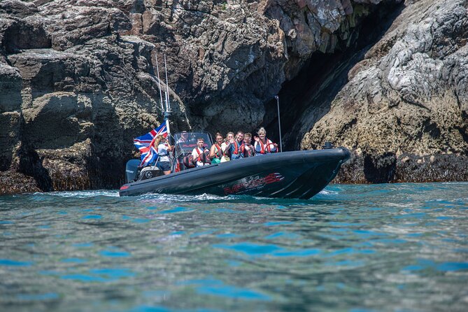 30-Minute Raptor RIB Ride Activity in Torquay - Safety first, but the crew keeps it lively