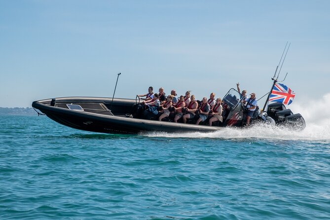 30-Minute Raptor RIB Ride Activity in Torquay - The thrill mechanics: acceleration, turns, and those splashy moments