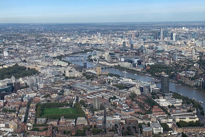 35 minute London Sightseeing Flight for 2 with Champagne - Who this London champagne helicopter flight suits best
