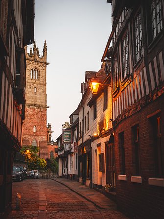 5-Day Heart of England, Wales & Yorkshire Small-Group Tour from London - Day 5: Lincoln cathedral power and Cambridge college life