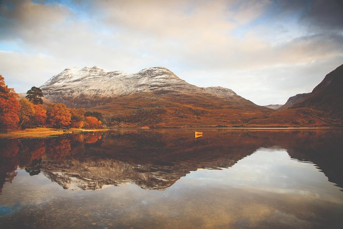 5-Day Highland Explorer and Isle of Skye Small-Group Tour from Edinburgh - Day 2: Ardvreck Castle ruins and Achmelvich Bay sand