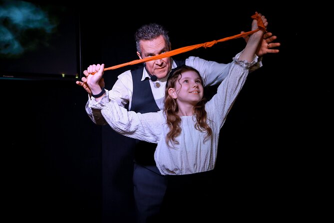 90 Minute Family Close-Up Magic and illusionism Show in Blackpool - Why This Blackpool Magic Show Works for Families