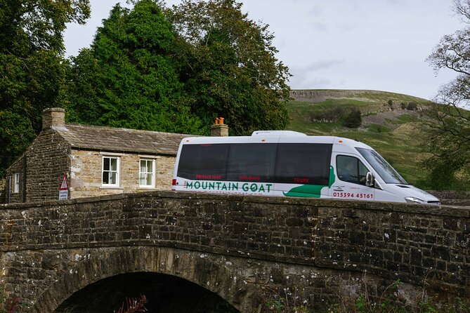 All Creatures Great & Small tour from York - Skipton Market Town Time, Plus Lunch on Your Own Schedule