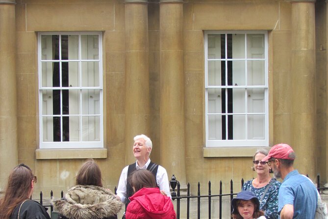 Bad of Bath fun Walking Tour of Bath - The Circus: A Photo Stop With a Story Behind It