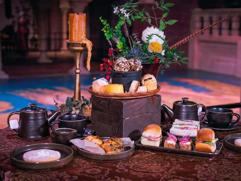 Banbridge: Game of Thrones Studio Entry & Tea with Transfers - Game of Thrones Studio Tour in Banbridge: what you’re actually doing