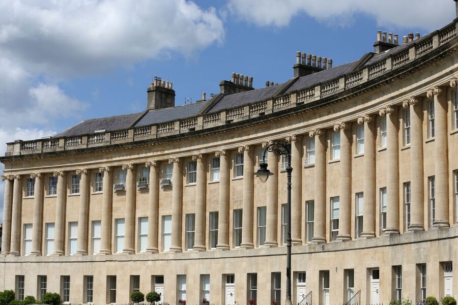 Bath: Bridgerton Filming Locations Walking Tour with Music - Guildhall, Assembly Rooms, and Bath’s Regency-Era Stagecraft