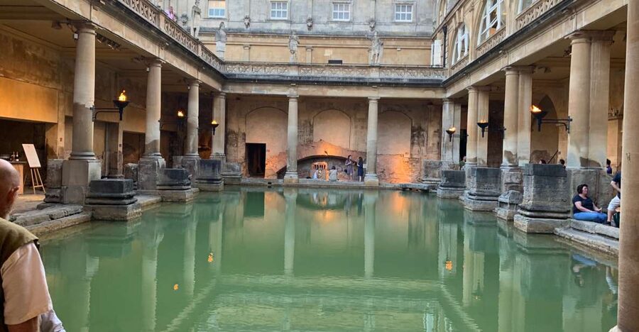Bath: Guided City Walking Tour with Entry To The Roman Baths - Arriving in Bath: why this walk sets you up for the Roman Baths