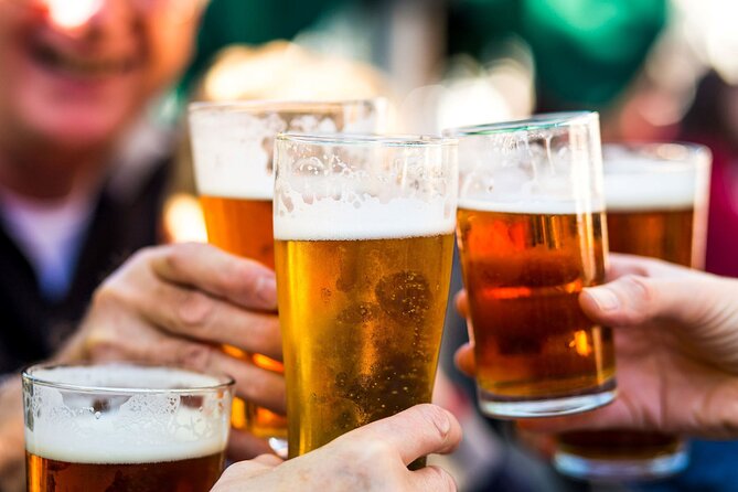 Bath: Local Pubs & Historic Sights Walking Tour (3h) - The first pub stop and why the tastings are more than a break
