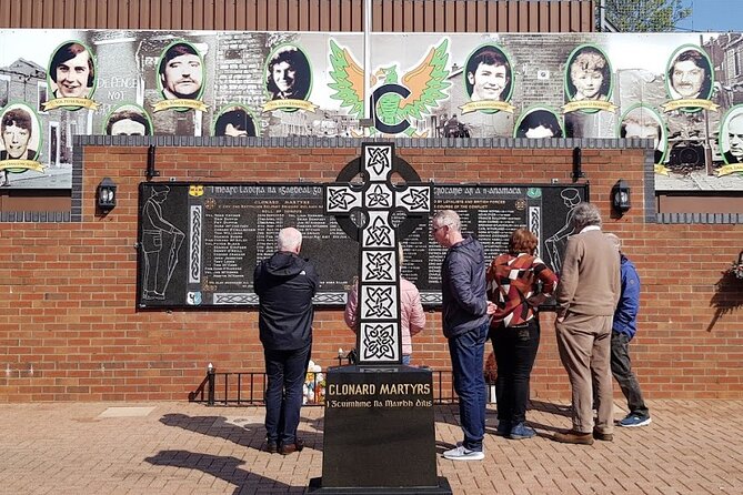 Belfast black taxi tours - Stop 1: International Mural Wall on Divis Street