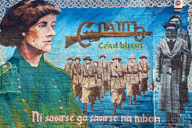 Belfast Famous Black Taxi Tour Political Murals & Peace Wall 2 Hr - Divis Street International Mural Wall: more than one mural lane