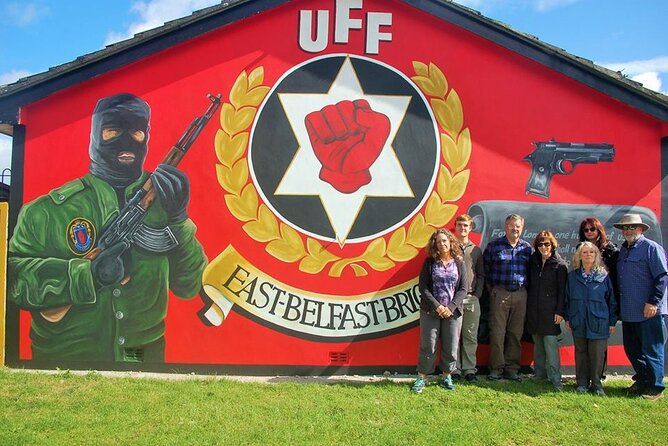 Belfast Famous Black Taxi Tour Political Murals & Peace Wall 2 Hr - Pickup at Belfast City Hall and how cruise guests connect