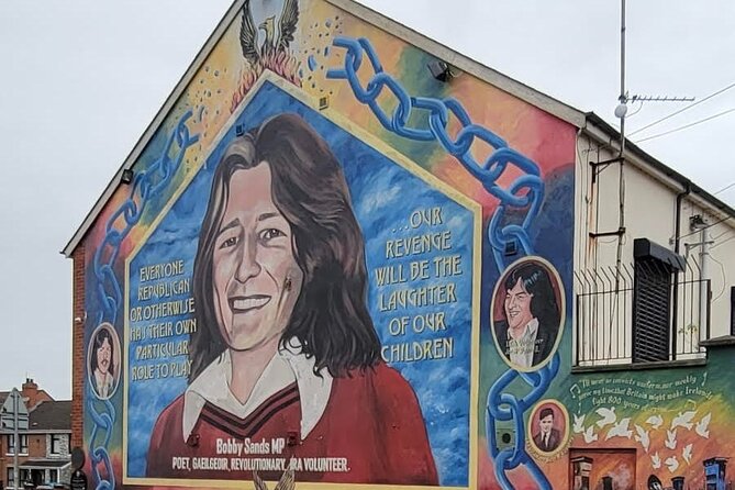 Belfast Political/history/troubles private taxi/cab tour - Photo-stop murals: seeing symbols without getting lost