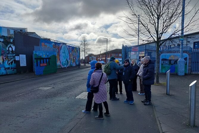 Belfast Troubles Tour: Walls and Bridges - Handling the graphic content and walking for 3 hours without burning out