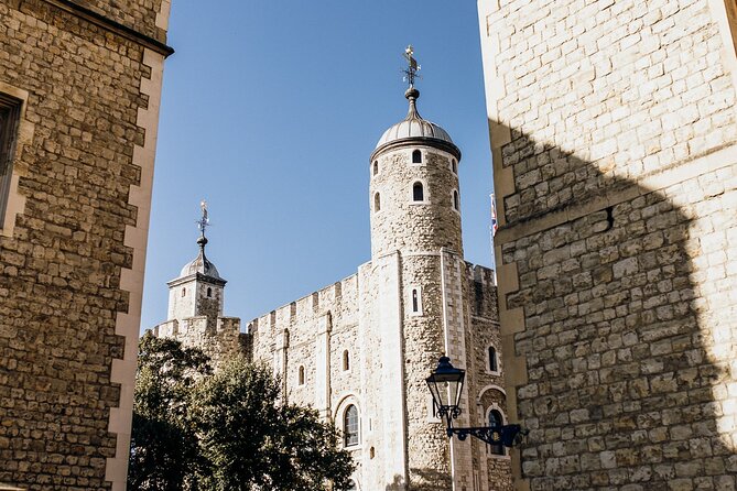 Best of London Tour - Crown Jewels, River Cruise & History Walk - Tower of London guided highlights plus real free time