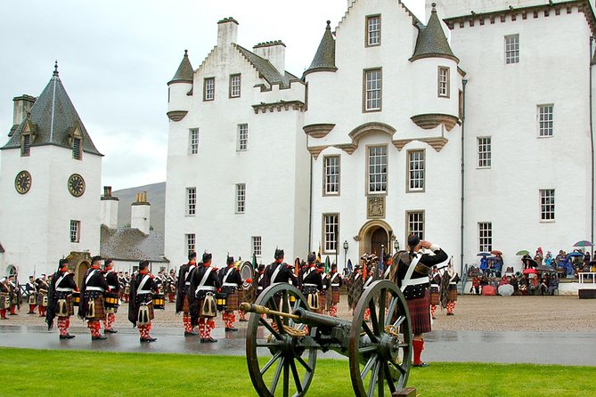 Best of Scotland in a Day Very Small Group Tour from Edinburgh - From Waterloo Place to Perthshire, what the logistics feel like