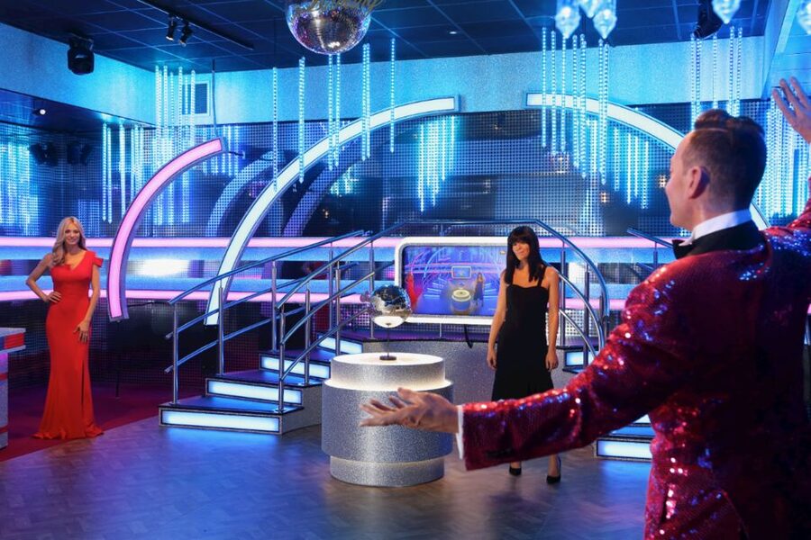 Blackpool: Madame Tussauds Entry Ticket - Photo Booths and Selfie Spots: The Tip That Saves Frustration