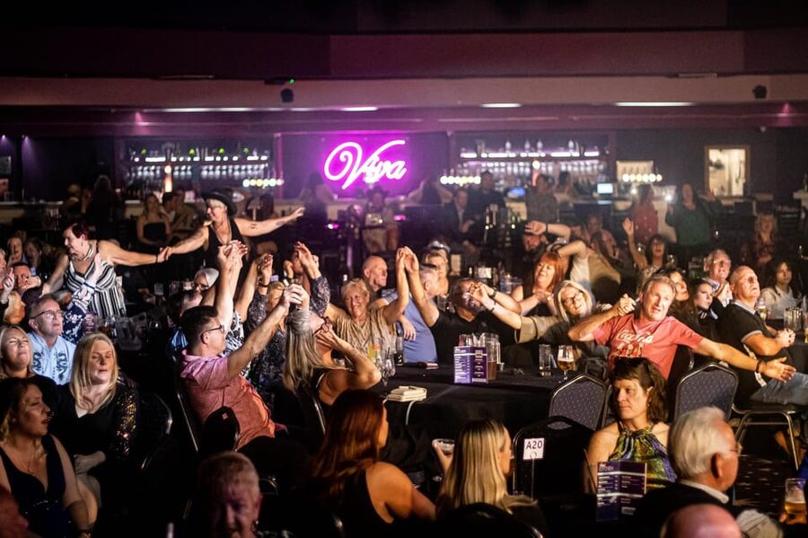 Blackpool: Viva Voulez Vous ABBA Tribute Show Ticket - Where pre-show drinks and food fit into your plan