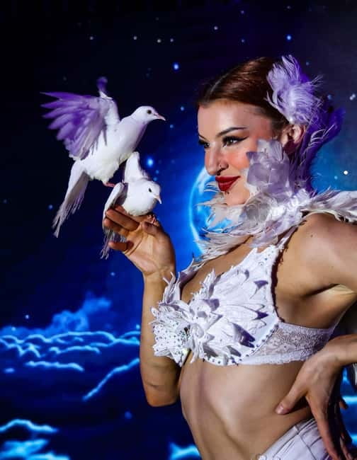 Brighton: Cabaret Carousel Show Ticket - Check-In At Proud Cabaret Brighton, Plus What To Wear