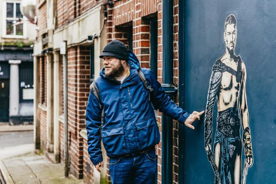 Bristol: Blackbeard to Banksy Guided Walking Tour - Hatchet Inn, the Cenotaph, and the “public places” storytelling