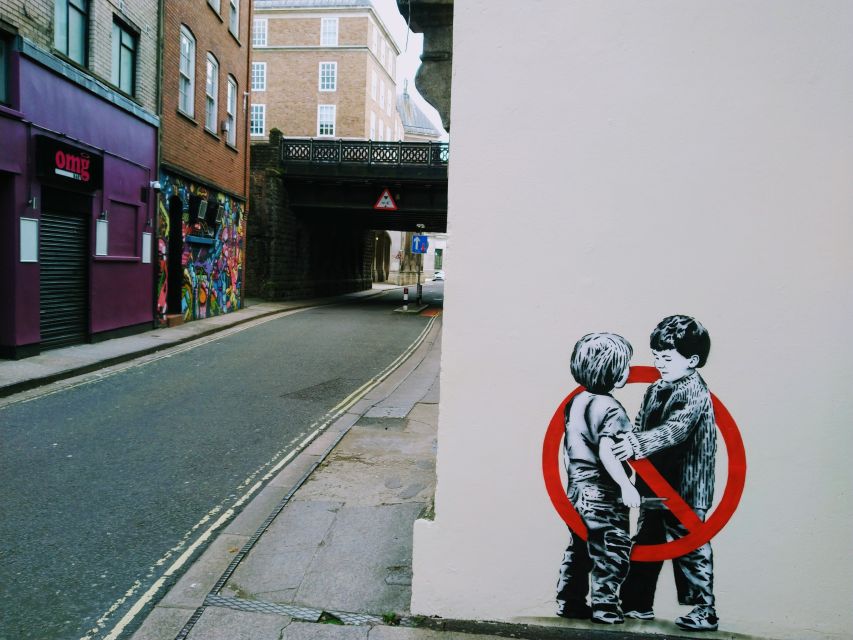 Bristol: Self-Guided Sightseeing Audio Tour - Old City, Saint Nicholas Markets, and the only remaining city gate