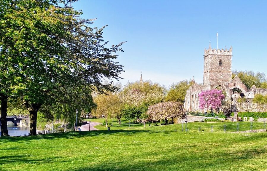 Bristol: Self-Guided Sightseeing Audio Tour - Castle Park and the Anglo-Saxon settlement you can actually picture