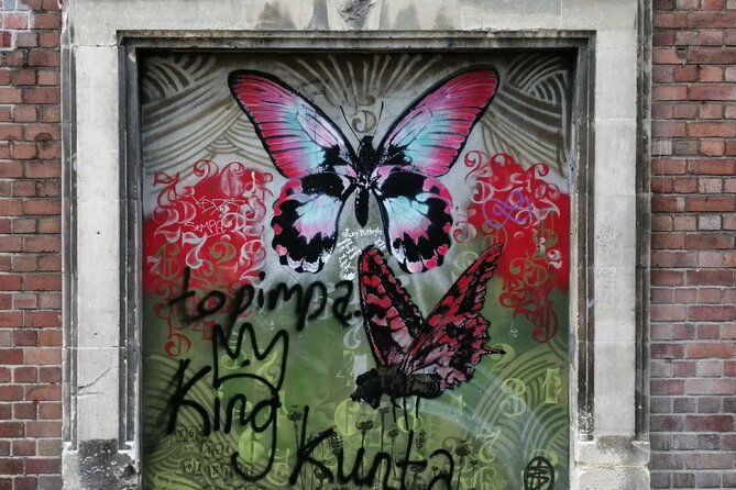 Bristol Street Art: Banksy Exploration Game and Tour - Puzzle Difficulty, Story Tone, and Real Expectations