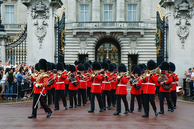 Buckingham Palace & Changing of the Guard Experience - Whitehall and 10 Downing Street Area: Government in Plain Sight
