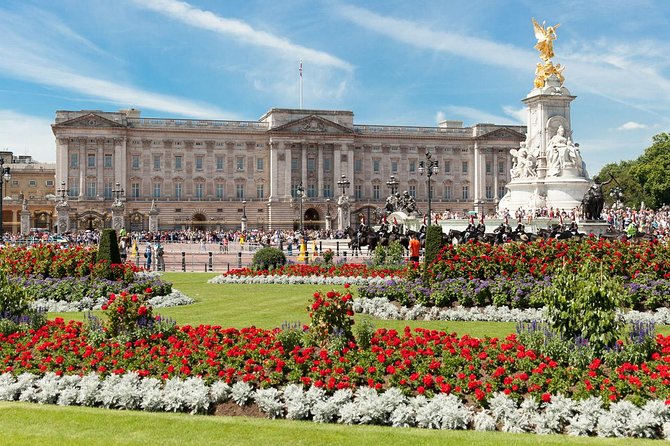 Buckingham Palace Entrance Ticket & Changing of the Guard Tour - Stop 3: Buckingham Palace State Rooms with an audio guide