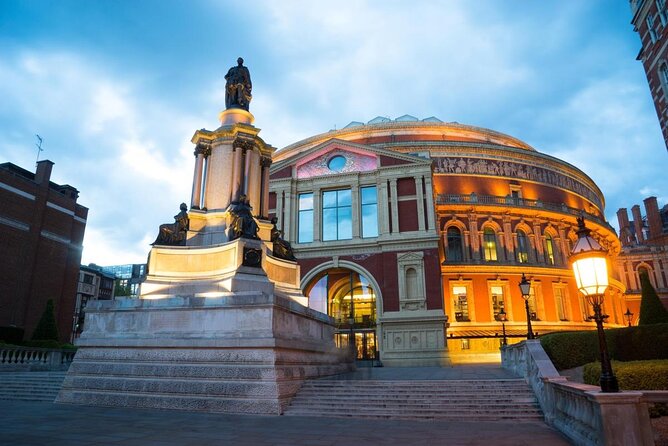 Buckingham Palace, St James Palace & Tea at Kensington Palace - Key highlights worth planning around