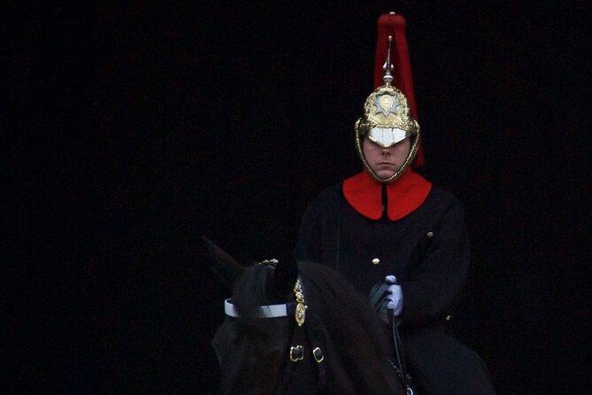 Buckingham Palace Visit & Changing of the Guard Walking Tour - Logistics that matter: weather, timing, and your body