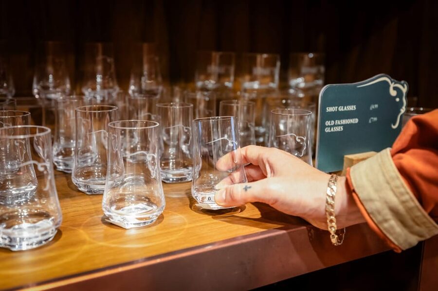 Buffalo Trace Distillery: Whiskey Tasting Experience - What to bring, and the rules that affect your day