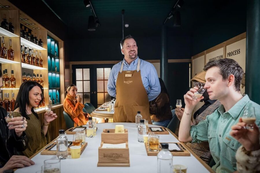 Buffalo Trace Distillery: Whiskey Tasting Experience - Your tasting lineup: what you actually drink