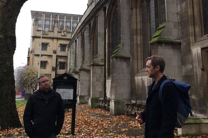 Burnings, Butchery & Black Death: A Walking Tour of London's Bloody Past - A 2-hour sprint through London’s grimest centuries
