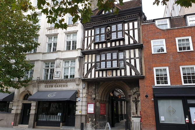 Burnings, Butchery & Black Death: A Walking Tour of London's Bloody Past - The 10 stops that make London’s bloody past feel real