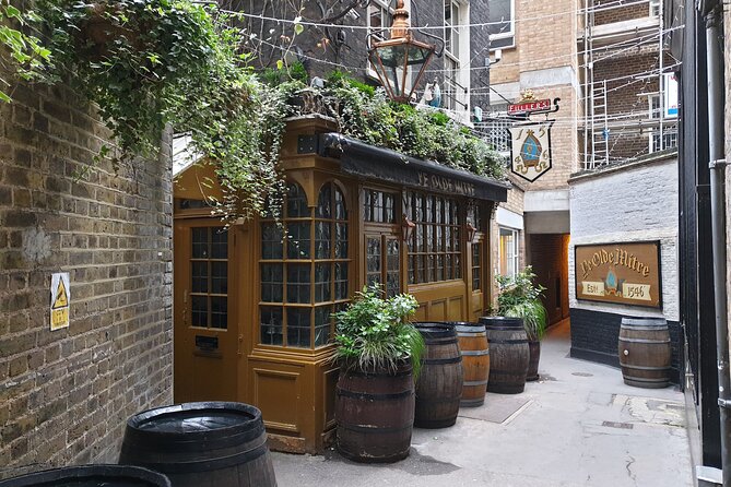 Burnings, Butchery & Black Death: A Walking Tour of London's Bloody Past - Comfort, pace, and who this fits best