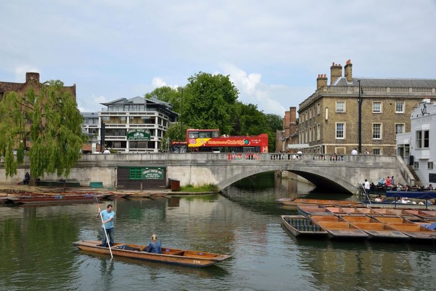 Cambridge: City Sightseeing Hop-On Hop-Off Bus Tour - Getting the best views: top deck, trees, and headset audio