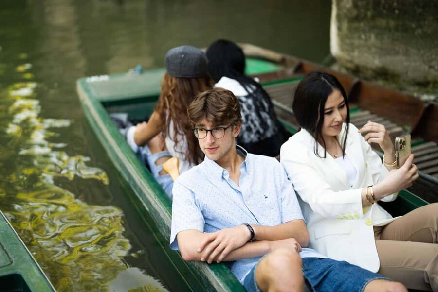 Cambridge: Punting Tour on the River Cam - Food, Drinks, and a Simple Mid-Ride Plan